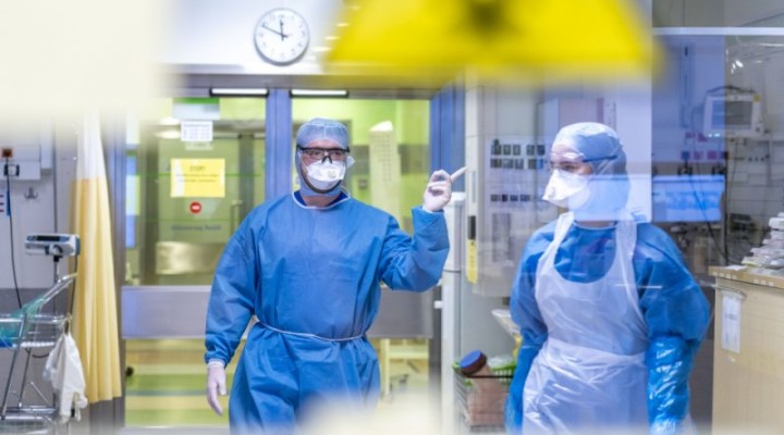 Tervishoiuteenuste kättesaadavuse vähemist ja ebavõrdsuse süvenemist aitaks ära hoida vaid riigieelarvest tervishoidu lisaraha suunamine.Foto: Sotsiaalministeerium, Regionaalhaigla