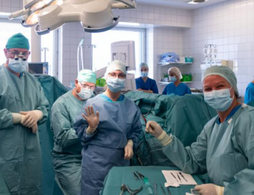 Tallinna Lastehaigla kirurgid opereerisid taas edukalt imiku kolju väärarendit