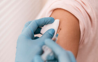 Eestis on huvi gripivastase vaktsineerimise vastu väga suur, kaitstud on juba ligi 174 000 inimest (pilt: Freepik)