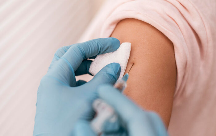 Eestis on huvi gripivastase vaktsineerimise vastu väga suur, kaitstud on juba ligi 174 000 inimest (pilt: Freepik)