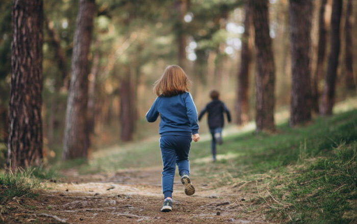 Jooksev laps (allikas: Google Gemini AI)